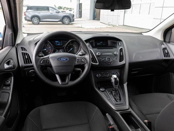 Ford Focus III Рестайлинг с пробегом 2015 года, цена 950 000 рублей, 159786 км, хэтчбек, Автокод Объявления