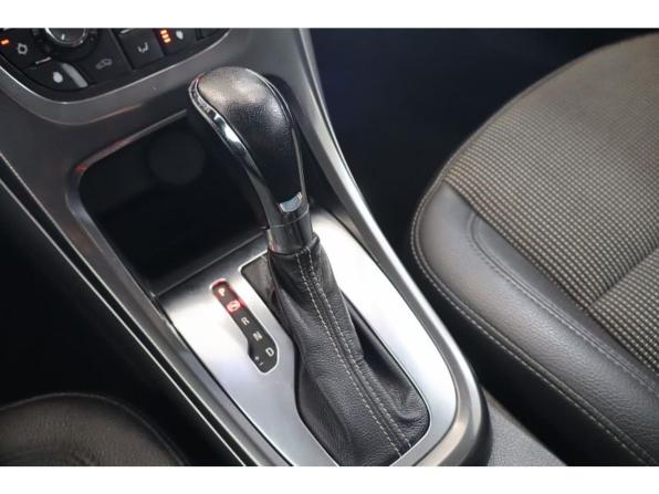 Opel Astra J с пробегом 2010 года, цена 599 000 рублей, 180767 км, хэтчбек, Автокод Объявления