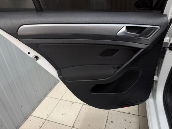 Volkswagen Golf VII с пробегом 2013 года, цена 878 000 рублей, 251919 км, хэтчбек, Автокод Объявления