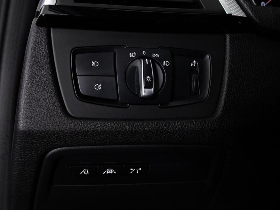 BMW 3 серии VI (F3x) Рестайлинг Санкт-Петербург  - изображение 30
