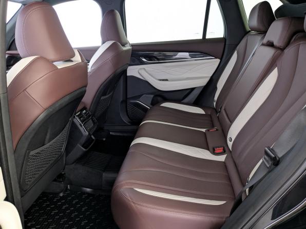 Geely Monjaro I с пробегом 2023 года, цена 3 250 000 рублей, 49262 км, внедорожник, Автокод Объявления