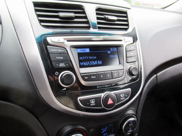 Hyundai Solaris I Рестайлинг с пробегом 2014 года, цена 1 090 000 рублей, 106506 км, седан, Автокод Объявления