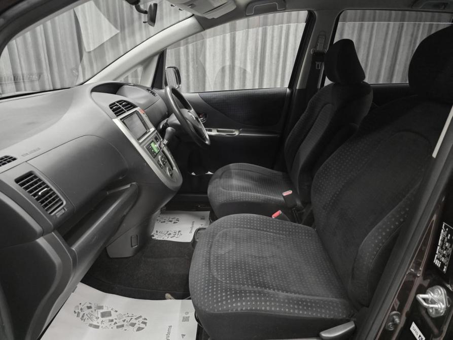 Toyota Ractis I Красноярск  - изображение 14