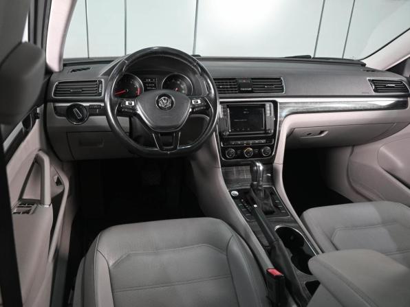 Volkswagen Passat (North America and China) I Рестайлинг с пробегом 2018 года, цена 1 849 000 рублей, 98187 км, седан, Автокод Объявления