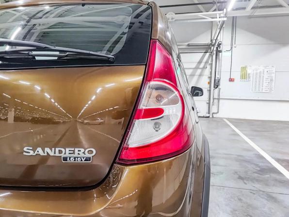 Renault Sandero I с пробегом 2014 года, цена 589 999 рублей, 176283 км, хэтчбек, Автокод Объявления
