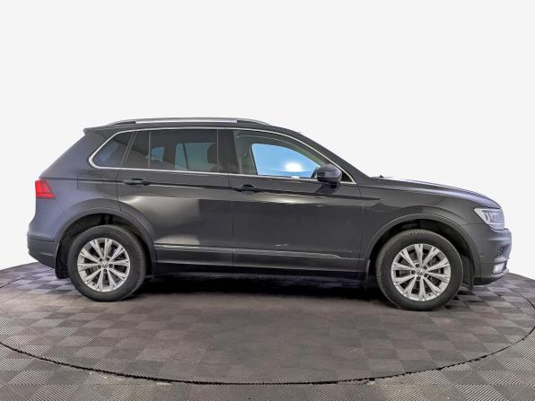 Volkswagen Tiguan II с пробегом 2017 года, цена 1 775 000 рублей, 203910 км, внедорожник, Автокод Объявления