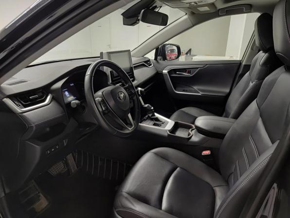 Toyota RAV4 V (XA50) с пробегом 2020 года, цена 3 450 000 рублей, 81254 км, внедорожник, Автокод Объявления