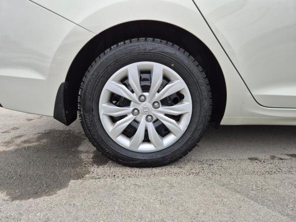 Hyundai Solaris II с пробегом 2018 года, цена 1 150 000 рублей, 209763 км, седан, Автокод Объявления