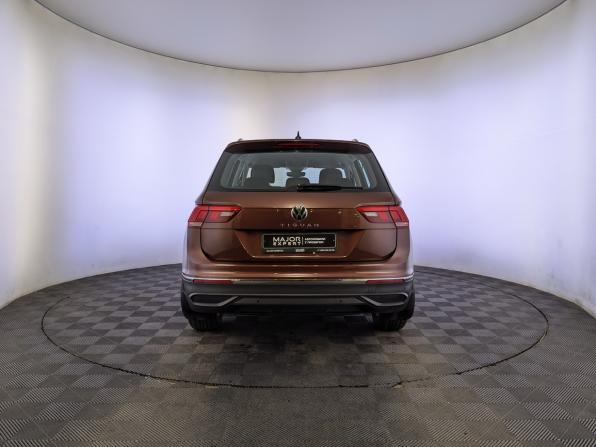 Volkswagen Tiguan II Рестайлинг с пробегом 2021 года, цена 2 550 000 рублей, 77757 км, внедорожник, Автокод Объявления
