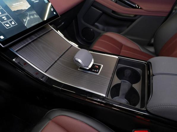 Land Rover Range Rover Evoque II Рестайлинг с пробегом 2025 года, цена 5 580 000 рублей, 50 км, внедорожник, Автокод Объявления