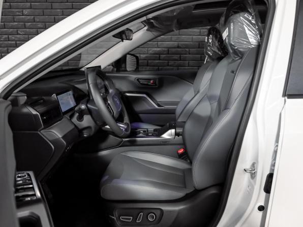Toyota RAV4 VI (XA60) с пробегом 2025 года, цена 4 070 000 рублей, 36 км, внедорожник, Автокод Объявления