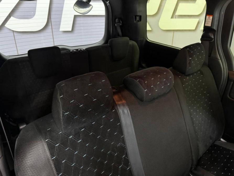 Toyota Noah III (R80) Рестайлинг Благовещенск  - изображение 26