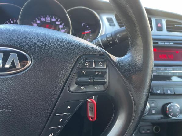 Kia Ceed II с пробегом 2012 года, цена 819 000 рублей, 156000 км, хэтчбек, Автокод Объявления