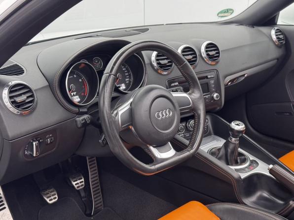 Audi TT II (8J) с пробегом 2008 года, цена 2 100 000 рублей, 40795 км, родстер, Автокод Объявления