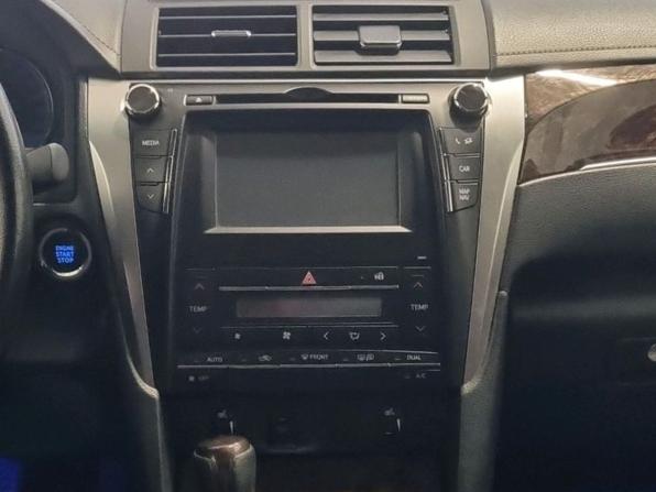Toyota Camry VII (XV50) Рестайлинг с пробегом 2016 года, цена 2 290 000 рублей, 96831 км, седан, Автокод Объявления