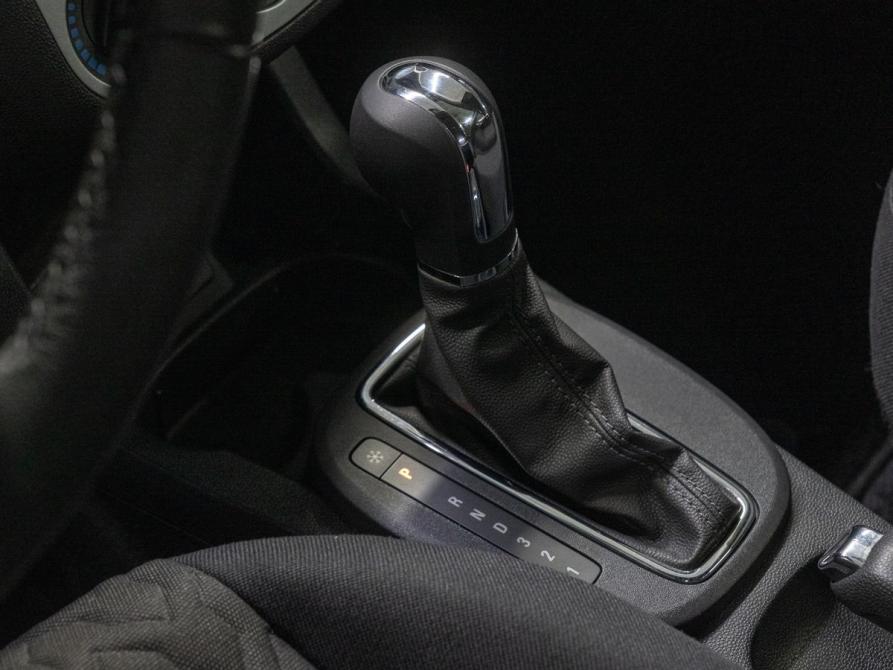 Opel Corsa D Рестайлинг II Тюмень  - изображение 11