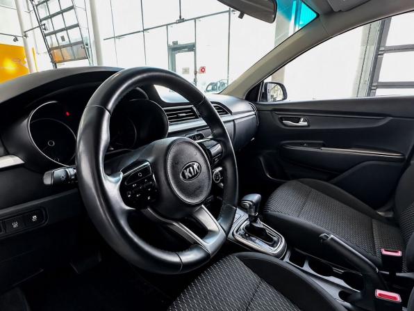 Kia Rio IV с пробегом 2017 года, цена 1 300 000 рублей, 121682 км, седан, Автокод Объявления