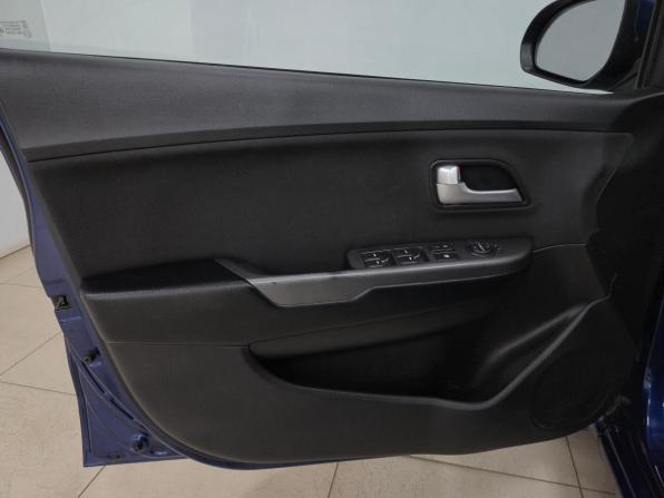 Kia Rio III с пробегом 2015 года, цена 895 000 рублей, 134982 км, хэтчбек, Автокод Объявления