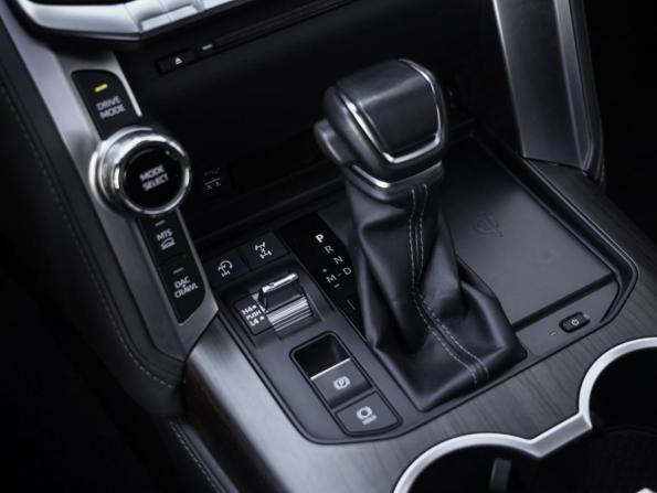 Toyota Land Cruiser 300 Series с пробегом 2022 года, цена 9 299 000 рублей, 51215 км, внедорожник, Автокод Объявления