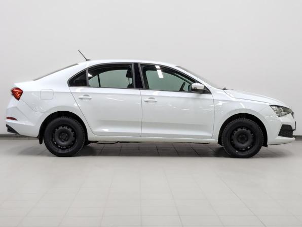 Skoda Rapid II с пробегом 2021 года, цена 1 070 000 рублей, 227328 км, лифтбек, Автокод Объявления