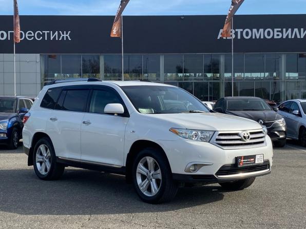 Toyota Highlander II (XU40) Рестайлинг с пробегом 2011 года, цена 1 715 000 рублей, 268200 км, внедорожник, Автокод Объявления