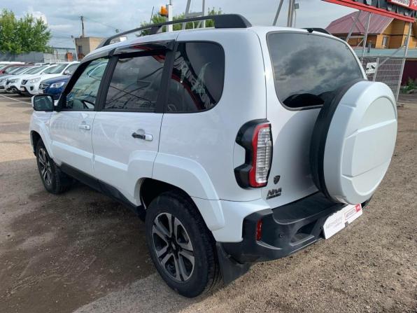 Lada (ВАЗ) Niva Travel I с пробегом 2024 года, цена 1 306 980 рублей, 16640 км, внедорожник, Автокод Объявления