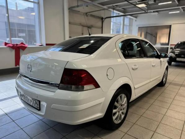 Opel Astra H Рестайлинг с пробегом 2008 года, цена 649 000 рублей, 265431 км, седан, Автокод Объявления
