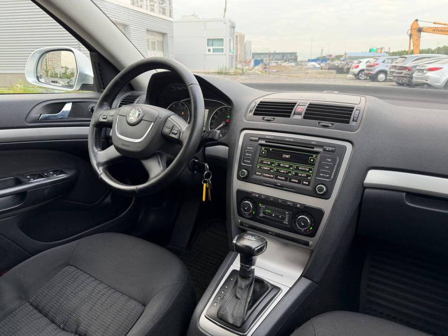 Skoda Octavia II (A5) Рестайлинг Санкт-Петербург  - изображение 10