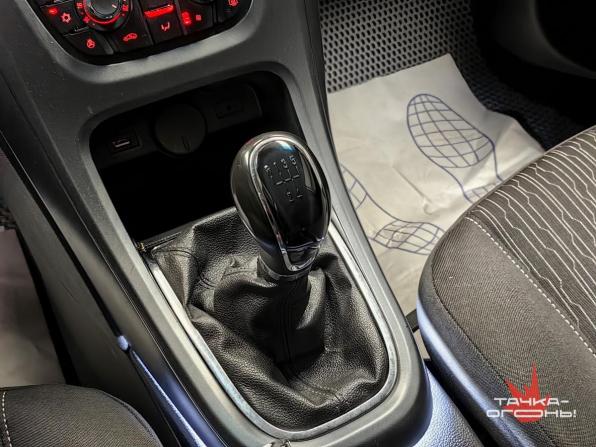 Opel Astra J Рестайлинг с пробегом 2013 года, цена 484 000 рублей, 308000 км, хэтчбек, Автокод Объявления