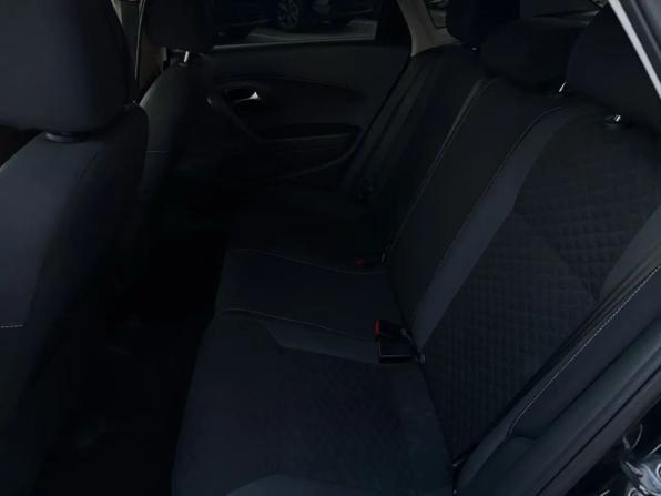 Volkswagen Polo V Рестайлинг с пробегом 2018 года, цена 1 223 000 рублей, 101734 км, седан, Автокод Объявления
