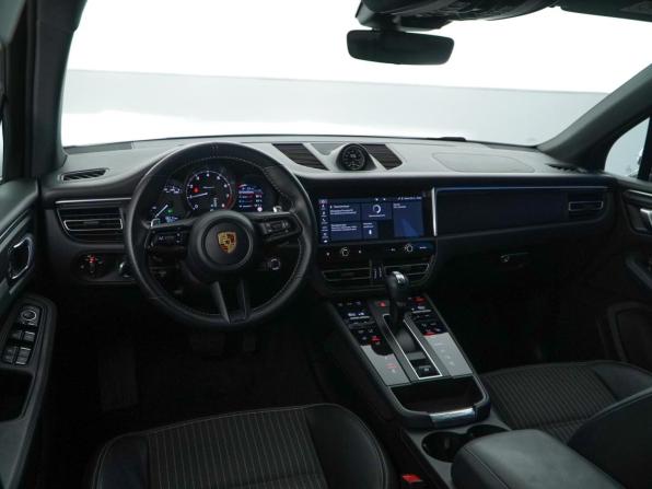 Porsche Macan I Рестайлинг 2 с пробегом 2023 года, цена 8 248 505 рублей, 18014 км, внедорожник, Автокод Объявления