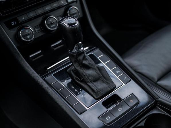 Skoda Superb III с пробегом 2016 года, цена 1 568 000 рублей, 193302 км, универсал, Автокод Объявления