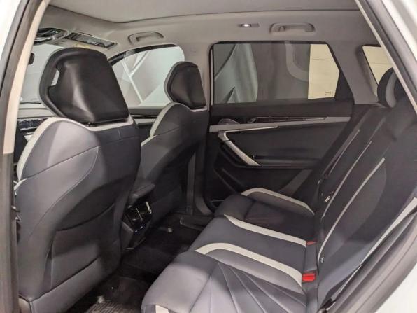 Geely Atlas II с пробегом 2024 года, цена 2 950 000 рублей, 9811 км, внедорожник, Автокод Объявления