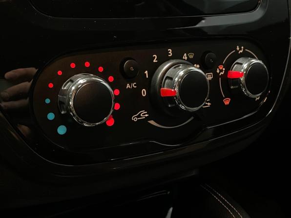 Renault Kaptur I Рестайлинг с пробегом 2020 года, цена 1 780 000 рублей, 63607 км, внедорожник, Автокод Объявления