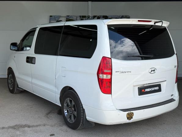 Hyundai Grand Starex I с пробегом 2010 года, цена 1 629 000 рублей, 226689 км, минивэн, Автокод Объявления