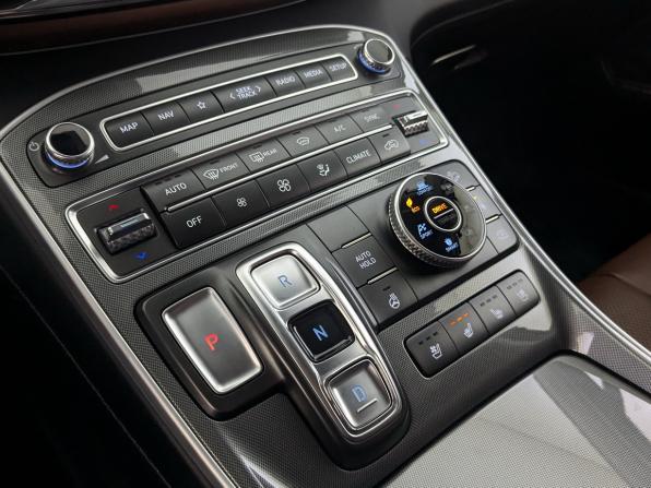 Hyundai Santa Fe IV Рестайлинг с пробегом 2022 года, цена 3 600 000 рублей, 87038 км, внедорожник, Автокод Объявления