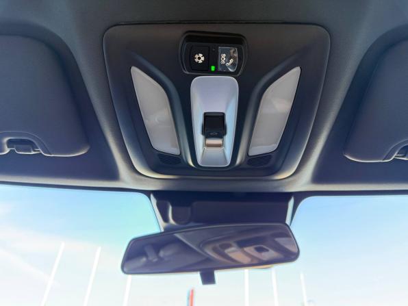 Changan UNI-V I с пробегом 2022 года, цена 2 245 000 рублей, 7404 км, лифтбек, Автокод Объявления