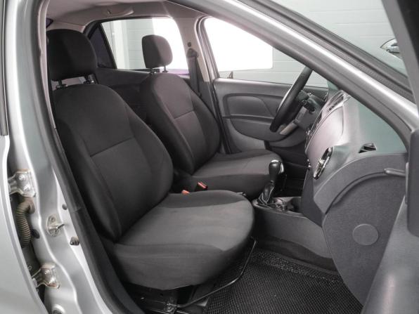 Renault Logan I Рестайлинг с пробегом 2015 года, цена 774 000 рублей, 159202 км, седан, Автокод Объявления