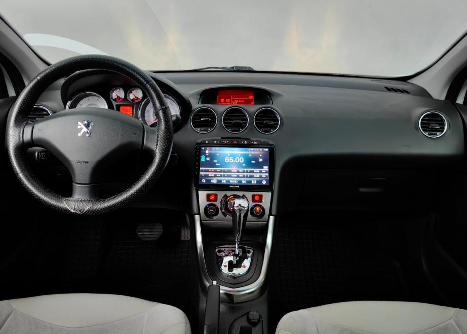Peugeot 308 I Москва  - изображение 6