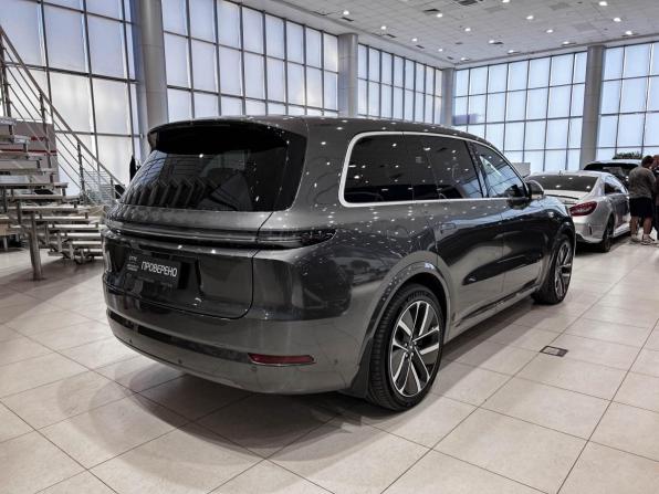 Li Auto (Lixiang) L9 I с пробегом 2023 года, цена 5 900 000 рублей, 67538 км, внедорожник, Автокод Объявления