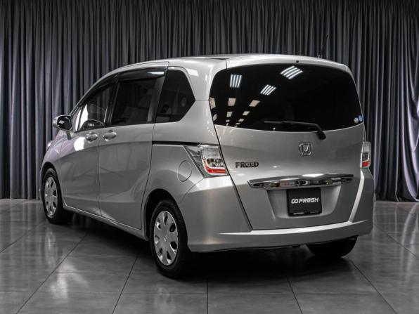 Honda Freed I Рестайлинг с пробегом 2012 года, цена 1 029 000 рублей, 158388 км, компактвэн, Автокод Объявления