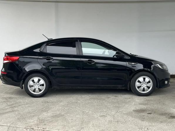 Kia Rio III Рестайлинг с пробегом 2017 года, цена 1 010 000 рублей, 110000 км, седан, Автокод Объявления