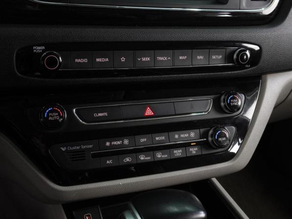 Kia Carnival III с пробегом 2019 года, цена 3 399 000 рублей, 75285 км, минивэн, Автокод Объявления