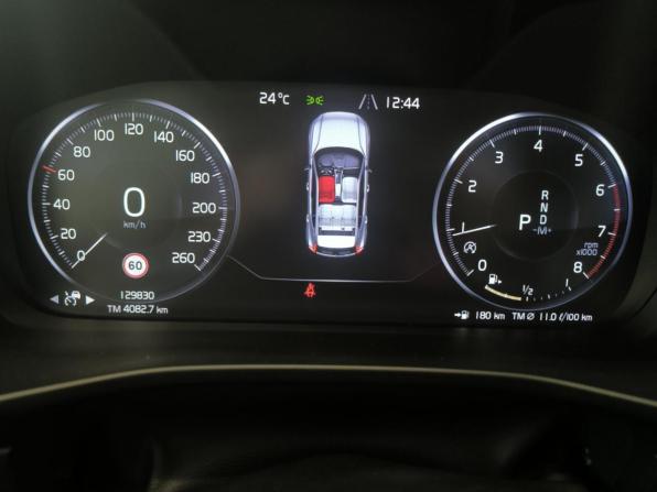 Volvo XC40 I с пробегом 2018 года, цена 3 050 000 рублей, 129830 км, внедорожник, Автокод Объявления