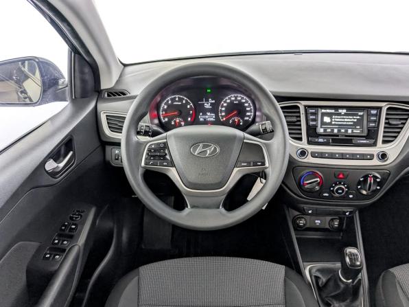 Hyundai Solaris II Рестайлинг с пробегом 2021 года, цена 1 400 000 рублей, 112328 км, седан, Автокод Объявления