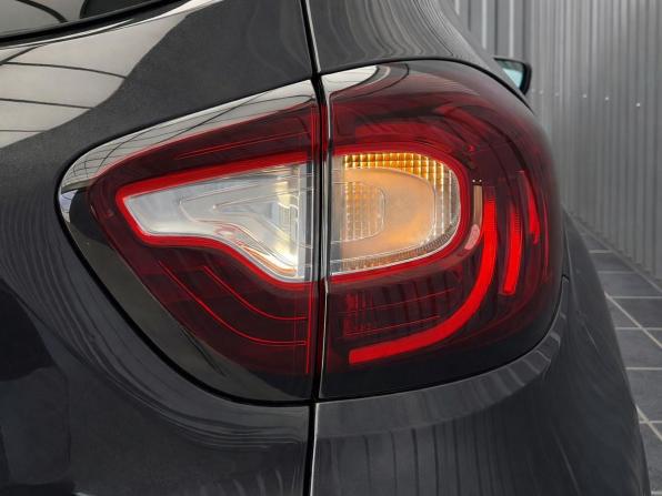 Renault Kaptur I Рестайлинг с пробегом 2021 года, цена 1 697 000 рублей, 32956 км, внедорожник, Автокод Объявления