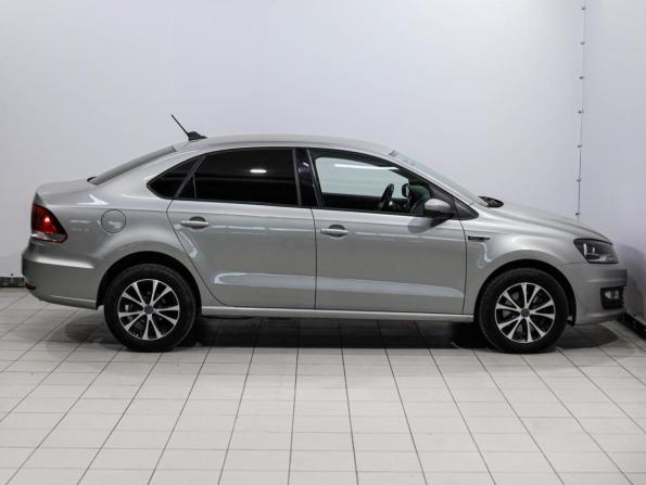 Volkswagen Polo V Рестайлинг с пробегом 2018 года, цена 1 590 000 рублей, 87203 км, седан, Автокод Объявления