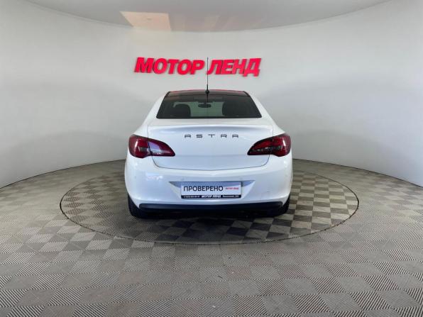Opel Astra J Рестайлинг с пробегом 2014 года, цена 710 000 рублей, 235850 км, седан, Автокод Объявления
