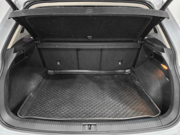 Volkswagen Tiguan II с пробегом 2019 года, цена 2 650 000 рублей, 87261 км, внедорожник, Автокод Объявления