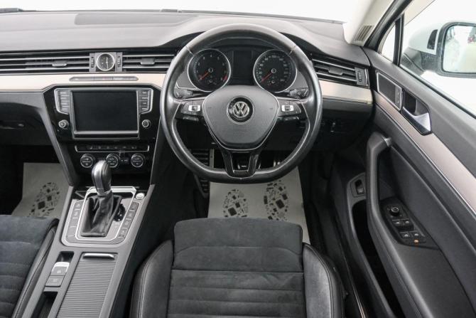 Volkswagen Passat B8 с пробегом 2016 года, цена 1 499 000 рублей, 121000 км, универсал, Автокод Объявления